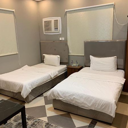 Economic Homes Apartments Янбу Екстериор снимка