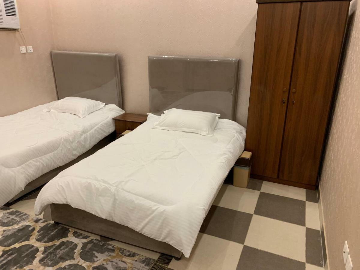 Economic Homes Apartments Янбу Екстериор снимка